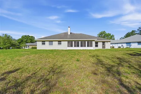 Exterior - 42 Sunrise Dr, Ocala, FL 34472 photo 5 of 11