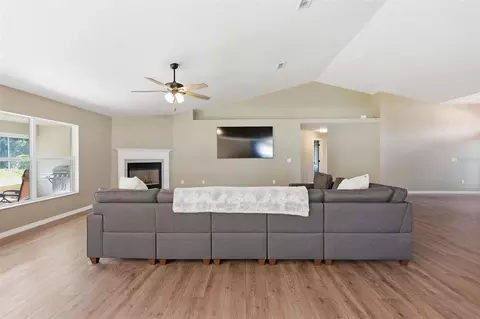 Living - 42 Sunrise Dr, Ocala, FL 34472 photo 3 of 7