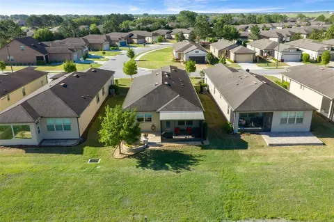 View/Area - 9637 SW 63rd Loop, Ocala, FL 34481 photo 2 of 7