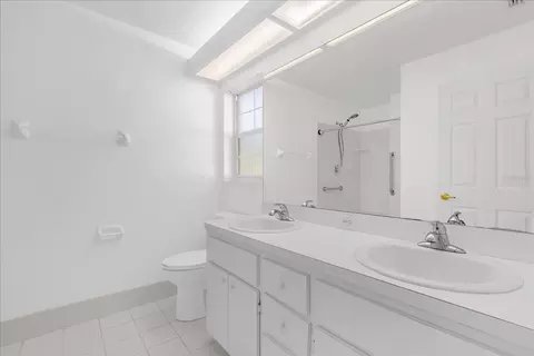 Bath - 6359 SW 117th Loop, Ocala, FL 34476 photo 3 of 4