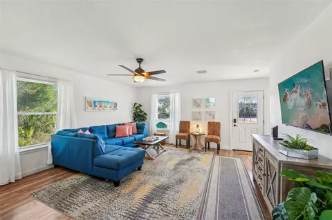 Living - 302 12th St, Saint Augustine, FL 32084 photo 1 of 2