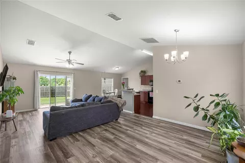 Living - 6 Laurel Pass Ct, Ocala, FL 34480 photo 1 of 2