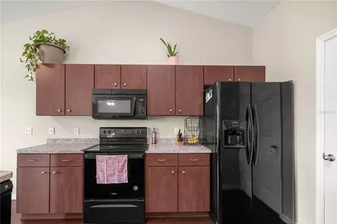 Kitchen - 6 Laurel Pass Ct, Ocala, FL 34480 photo 1 of 2