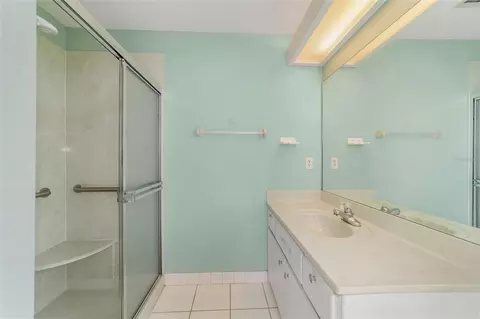 Bath - 6541 SW 111th Loop, Ocala, FL 34476 photo 4 of 5