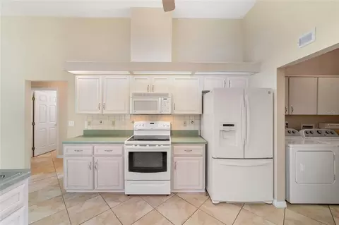Kitchen - 6541 SW 111th Loop, Ocala, FL 34476 photo 4 of 5