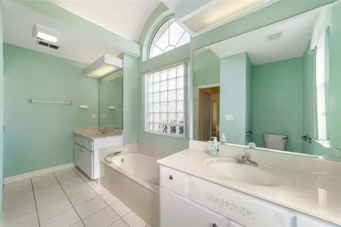 Bath - 6541 SW 111th Loop, Ocala, FL 34476 photo 3 of 5