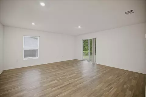 Living - 260 Emerald Rd, Ocala, FL 34472 photo 1 of 4