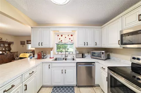 Kitchen - 9040 SW 87th Ave #C, Ocala, FL 34481 photo 1 of 6