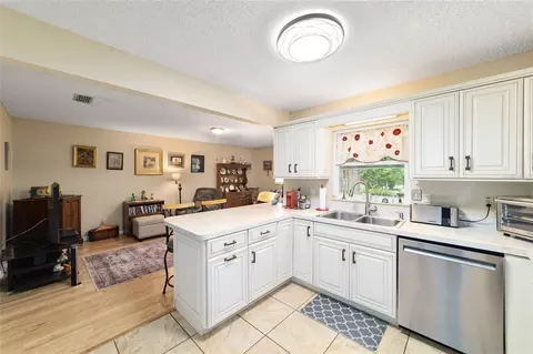 Kitchen - 9040 SW 87th Ave #C, Ocala, FL 34481 photo 5 of 6