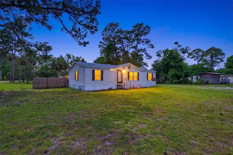 11720 NE 19th St, Silver Springs, FL 34488