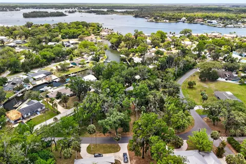 580 NW 14th Pl, Crystal River, FL 34428