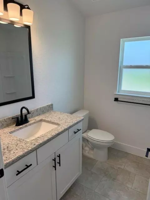 Bath - 2397 NW 23rd Ave, Ocala, FL 34475 photo 2 of 3