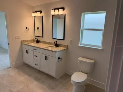 Bath - 2397 NW 23rd Ave, Ocala, FL 34475 photo 3 of 3