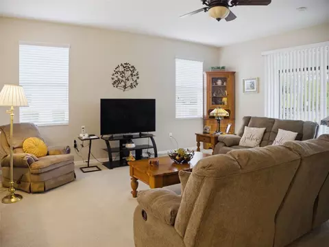 Living - 7903 SW 87th Loop, Ocala, FL 34476 photo 4 of 4