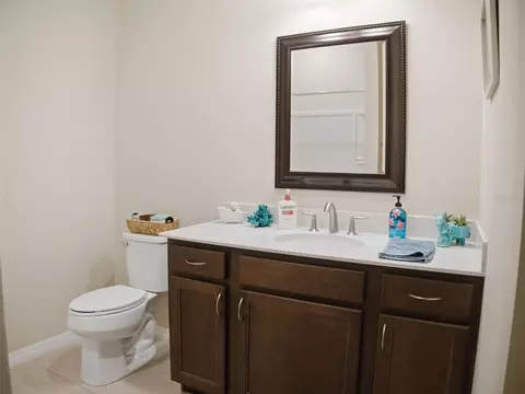 Bath - 7903 SW 87th Loop, Ocala, FL 34476 photo 3 of 8
