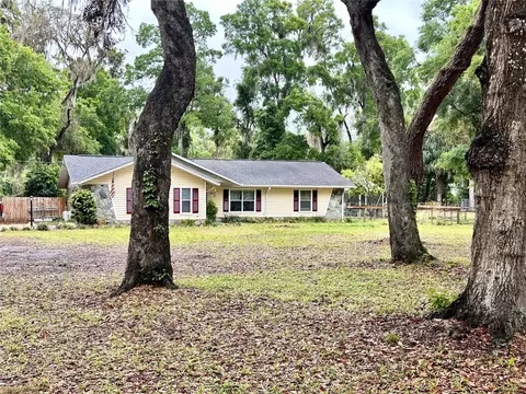 4251 NE 138th Pl, Anthony, FL 32617