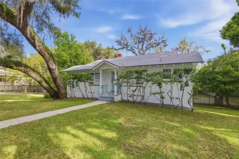 Exterior - 923 NE 2nd St, Ocala, FL 34470 photo 5 of 9