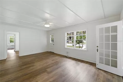 Living - 923 NE 2nd St, Ocala, FL 34470 photo 2 of 2
