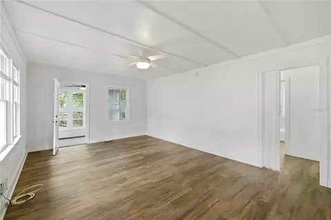Living - 923 NE 2nd St, Ocala, FL 34470 photo 1 of 2