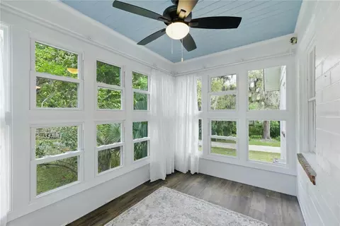 Exterior - 923 NE 2nd St, Ocala, FL 34470 photo 2 of 9