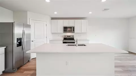 Kitchen - 8994 SW 46th Ter, Ocala, FL 34476 photo 2 of 2