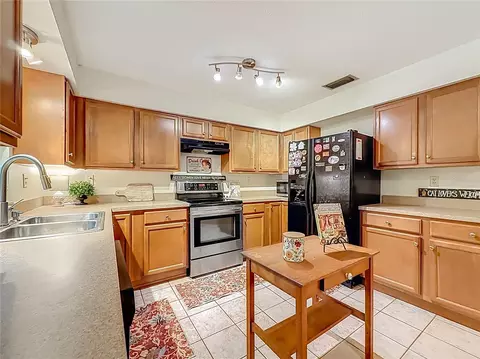 Kitchen - 3301 SE 34th St, Ocala, FL 34471 photo 2 of 6
