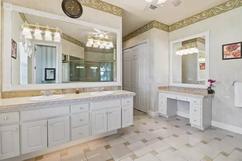 Bath - 2125 SE 25th Loop, Ocala, FL 34471 photo 2 of 6