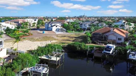 962 Symphony Isles Blvd, Apollo Beach, FL 33572