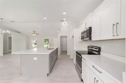 Kitchen - 7 Pine Trace Ter, Ocala, FL 34472 photo 7 of 7