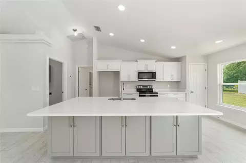 Kitchen - 7 Pine Trace Ter, Ocala, FL 34472 photo 2 of 7
