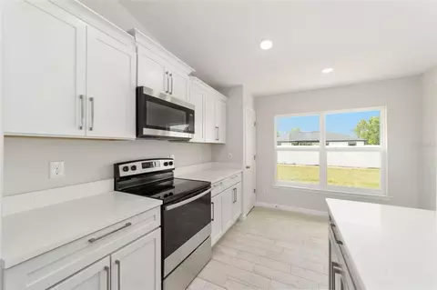 Kitchen - 7 Pine Trace Ter, Ocala, FL 34472 photo 5 of 7
