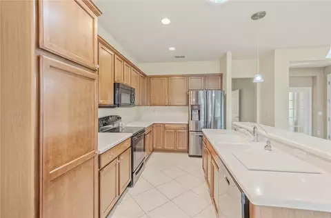 Kitchen - 9565 SW 70th Loop, Ocala, FL 34481 photo 6 of 6