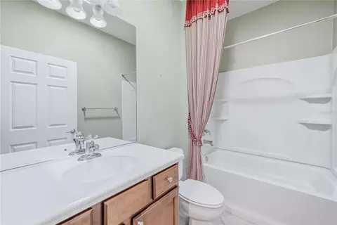 Bath - 9565 SW 70th Loop, Ocala, FL 34481 photo 4 of 5