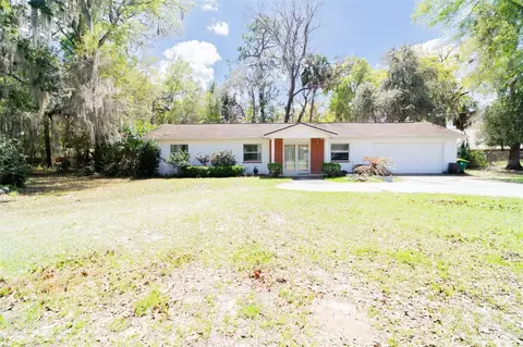 707 Howard St, Inverness, FL 34453