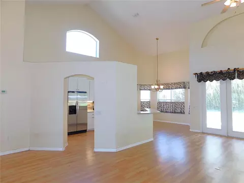 Living - 1203 SE 49th Ave, Ocala, FL 34471 photo 5 of 7