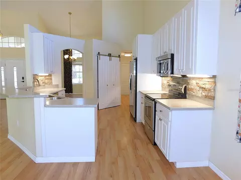 Kitchen - 1203 SE 49th Ave, Ocala, FL 34471 photo 3 of 9