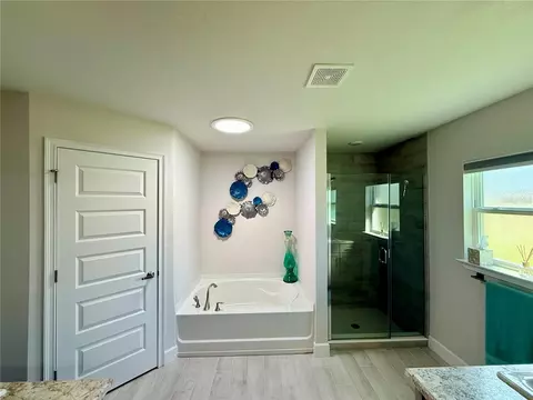 Bath - 9832 SW 46th Ct, Ocala, FL 34476 photo 1 of 9