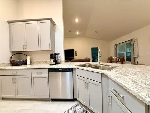 Kitchen - 9832 SW 46th Ct, Ocala, FL 34476 photo 4 of 7