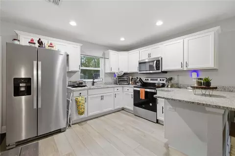 Kitchen - 15541 NE 13th Ln, Williston, FL 32696 photo 1 of 1