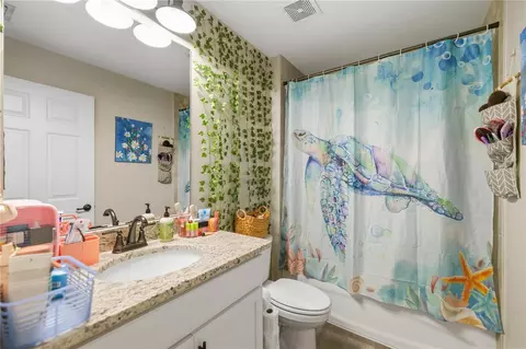 Bath - 15541 NE 13th Ln, Williston, FL 32696 photo 3 of 3