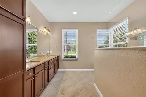 Bath - 9455 SW 71st Loop, Ocala, FL 34481 photo 1 of 3
