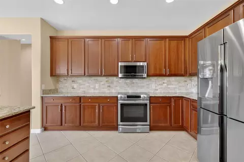 Kitchen - 9455 SW 71st Loop, Ocala, FL 34481 photo 4 of 4