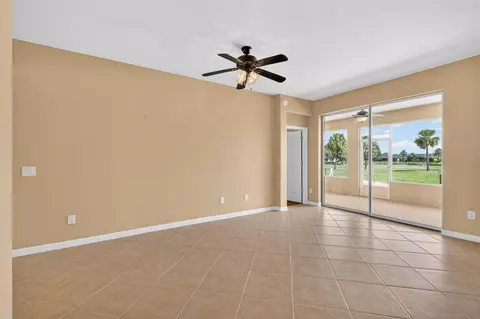Living - 9455 SW 71st Loop, Ocala, FL 34481 photo 4 of 9