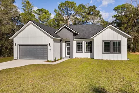 9505 N Cortlandt Dr, Citrus Springs, FL 34434