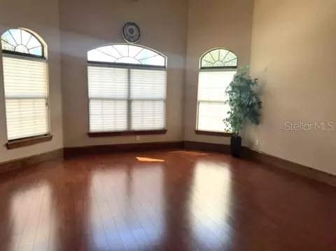 Living - 4222 SE 9th Ave, Ocala, FL 34480 photo 6 of 9