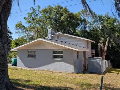 3585 W Hilltop Ln, Dunnellon, FL 34433