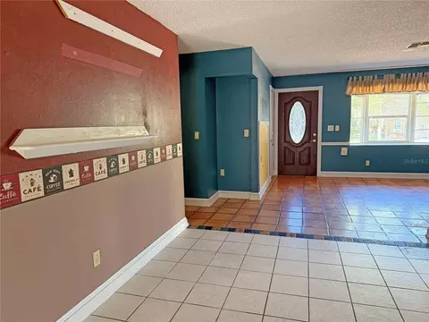 Living - 17 Juniper Track Dr, Ocala, FL 34480 photo 3 of 5