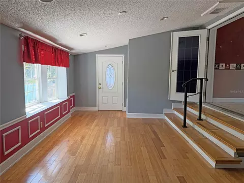 Living - 17 Juniper Track Dr, Ocala, FL 34480 photo 4 of 5