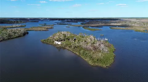 7472 W Thunderbird Is, Homosassa, FL 34448