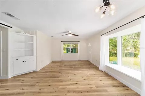 Living - 825 SE 13th St, Ocala, FL 34471 photo 4 of 5
